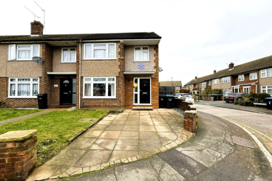 Cunningham Ave , EN3